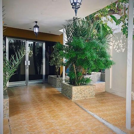 Al Hadow Hotel Muscat Exterior foto